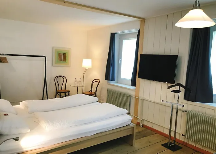 Han/Misafirhane Schoental